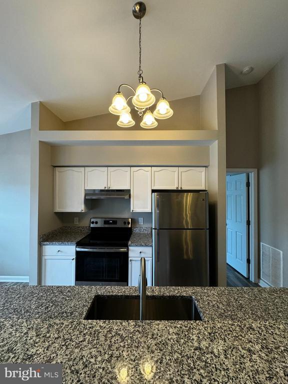 2400 Dominion Dr in Frederick, MD - Building Photo - Building Photo