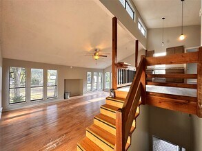 3211 Keller St in Bacliff, TX - Building Photo - Building Photo