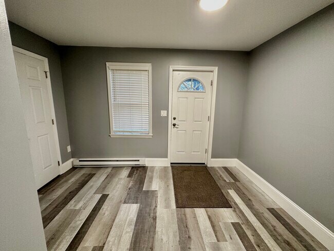 55 Woodland Pl in Stamford, CT - Building Photo - Building Photo