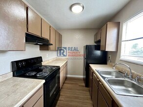 4340 Loomis Ave in Colorado Springs, CO - Building Photo - Building Photo