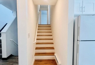 3617 Francis Ave N, Unit 2 in Seattle, WA - Building Photo - Building Photo