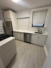 7327 N Honore St, Unit 3B in Chicago, IL - Building Photo - Building Photo