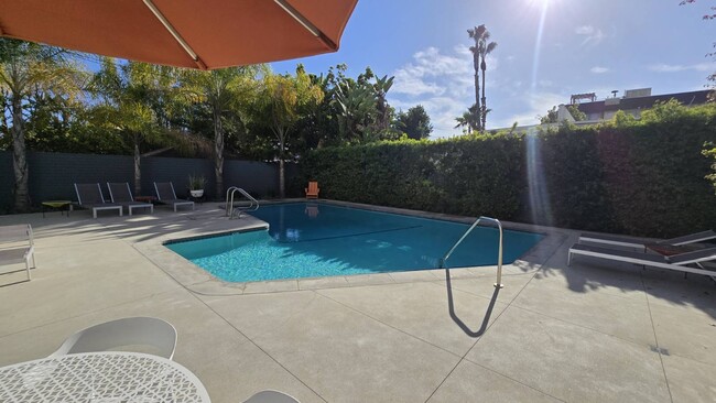 property at 7560 Hollywood Blvd
