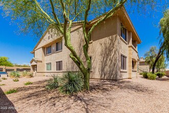 16013 S Desert Foothills Pkwy in Phoenix, AZ - Building Photo - Building Photo