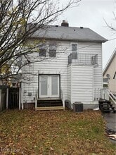 19600 Pasnow Ave in Euclid, OH - Building Photo - Building Photo