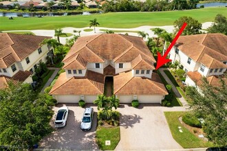 3091 Meandering Way in Ft. Myers, FL - Foto de edificio - Building Photo