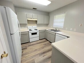 137 Laurel Green Ct in Savannah, GA - Building Photo - Building Photo