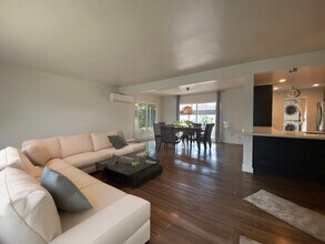 6312 Belmar Ave in Tarzana, CA - Foto de edificio - Building Photo