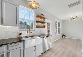 6 Hillrise Ct in Greensboro, NC - Building Photo - Building Photo