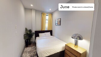 Room in Shared 3 bed/1 bath home in New York, NY - Building Photo