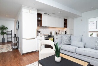212 Stuart St in Boston, MA - Building Photo - Building Photo