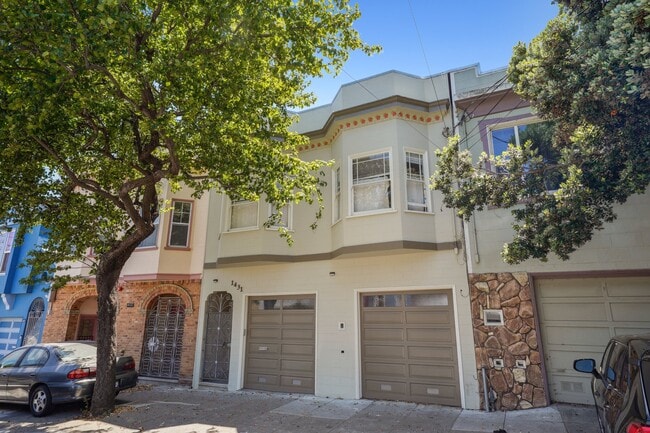 property at 1431 Quesada Ave
