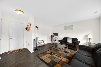 57 Margaret Dr in Schaumburg, IL - Building Photo - Building Photo