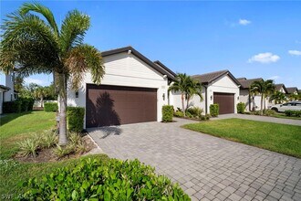 14720 Kingfisher Lp in Naples, FL - Building Photo - Building Photo