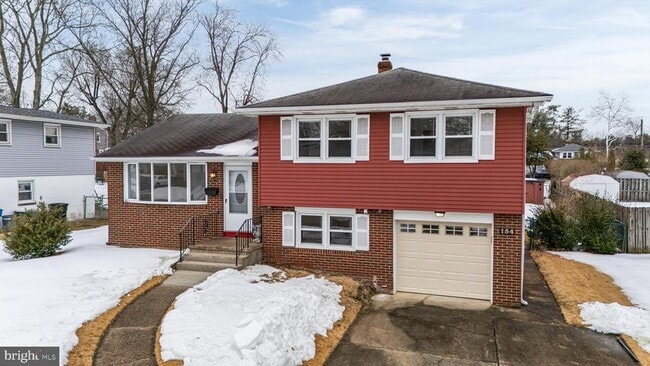 property at 154 Valleybrook Rd E