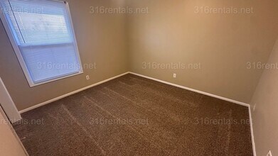 6716 W Par Ln in Wichita, KS - Building Photo - Building Photo