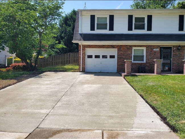 16805 Dorchester Pl in Upper Marlboro, MD - Building Photo - Building Photo