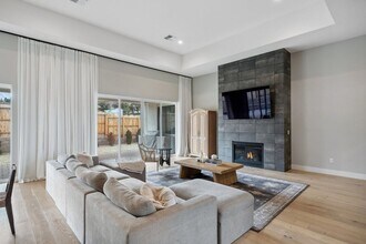 3036 Feathertop Dr in Reno, NV - Building Photo - Building Photo