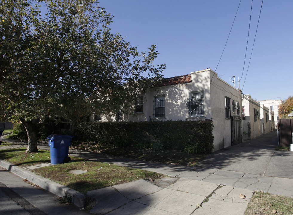 Melrose Bungalows in Los Angeles, CA - Building Photo