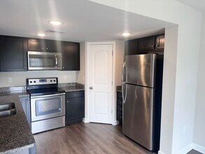 1439 NE Mary Ct in Grain Valley, MO - Building Photo - Building Photo