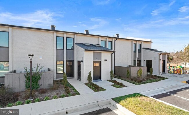 property at 19520 Village Walk Dr