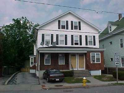 84 Spring St in Pawtucket, RI - Foto de edificio - Building Photo