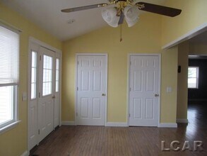 9987 M 50 in Onsted, MI - Foto de edificio - Building Photo