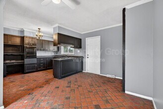 153 Bascom Dr in St. Louis, MO - Building Photo - Building Photo