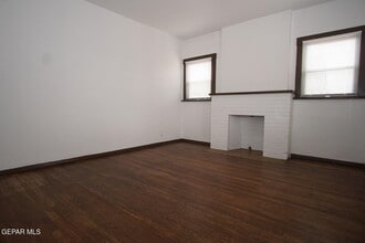 2919 Frankfort Ave in El Paso, TX - Building Photo - Building Photo