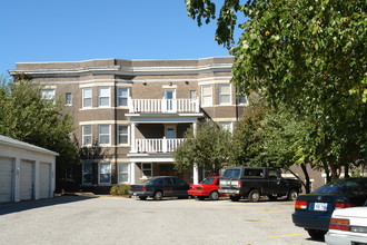 Hamilton Gardens in Omaha, NE - Building Photo - Building Photo