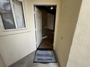 414 W San Marcos Blvd in San Marcos, CA - Building Photo - Building Photo