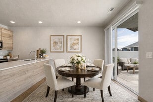 Majestic Villas in Rathdrum, ID - Building Photo