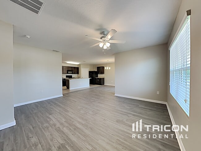 16121 Yelloweyed Dr in Clermont, FL - Building Photo - Building Photo