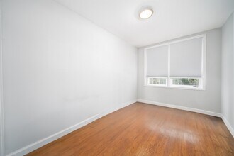 207 Adams St-Unit -4 in Hoboken, NJ - Building Photo - Building Photo