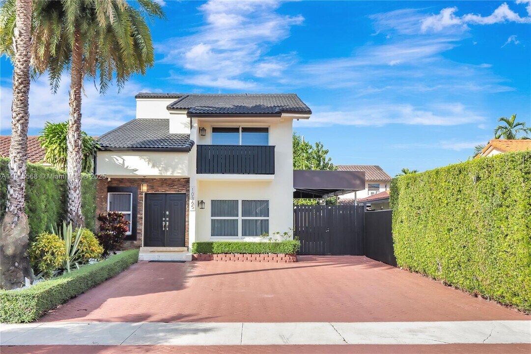 10365 SW 9th Terrace in Miami, FL - Building Photo
