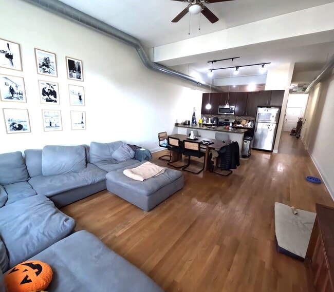 2778 N Milwaukee Ave in Chicago, IL - Building Photo - Building Photo