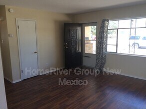10116 Matthew Ave NE in Albuquerque, NM - Building Photo - Building Photo