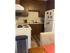 301 W Bert St in Lake Crystal, MN - Building Photo - Building Photo