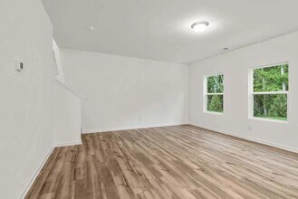 2076 Boxwood Cir in Conyers, GA - Foto de edificio - Building Photo