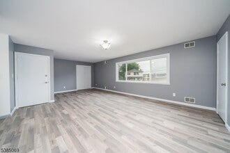 1126 Wheatsheaf Rd in Linden, NJ - Building Photo - Building Photo