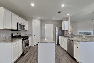 20502 Upper Green St in Humble, TX - Building Photo - Building Photo