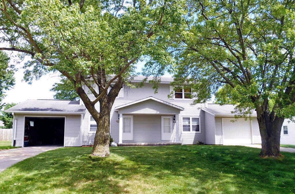 3439 Hillandale Rd in Davenport, IA - Building Photo