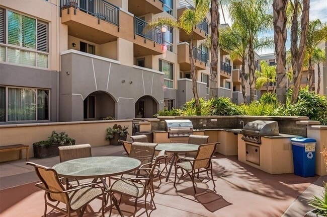 3877 Pell Pl in San Diego, CA - Building Photo - Building Photo