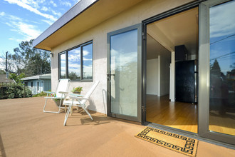 Rockridge fourplex in Oakland, CA - Building Photo - Other