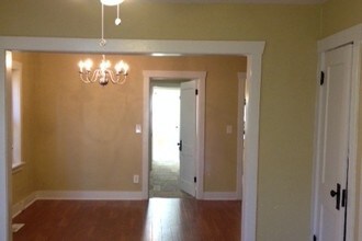 221 W 38th St, Unit 3 in Kansas City, MO - Building Photo - Building Photo