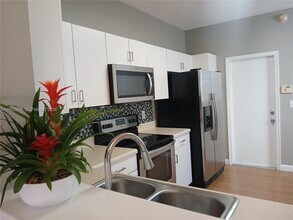 3618 San Simeon Cir in Weston, FL - Building Photo - Building Photo