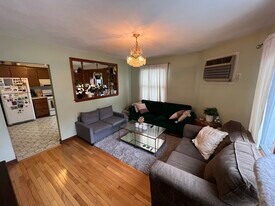 211 Holland St in Somerville, MA - Building Photo