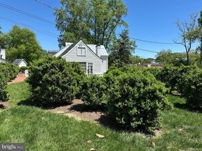 11 Chatham Heights Rd in Fredericksburg, VA - Building Photo - Building Photo