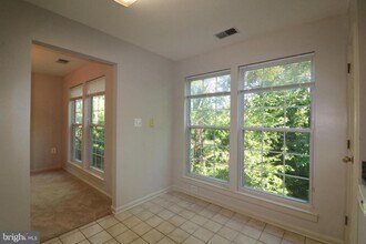 12000 Amber Ridge Cir in Germantown, MD - Building Photo - Building Photo