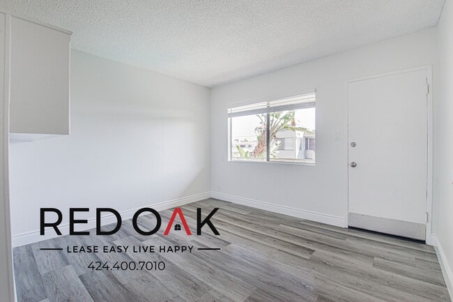 12211 S Manor Dr in Hawthorne, CA - Building Photo - Building Photo